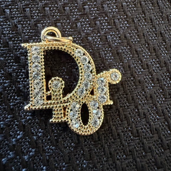 Dior Gold Toned Pearl Bag Charm Keychain - Picture 8 of 10